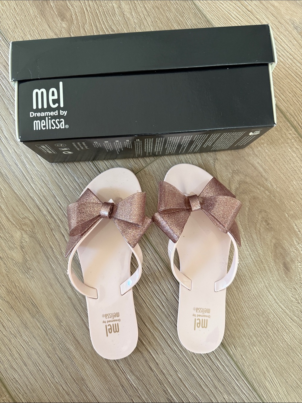 mel® Dreamed by Melissa Pink Glitter Bow Jelly Sandals - size 2